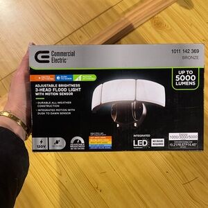 3-Head Flood Light with Motion Sensor